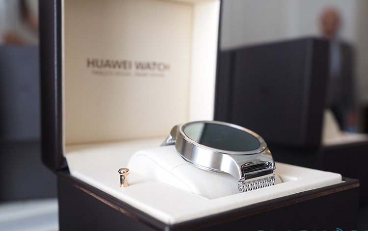 Mua đồng hồ thông minh Huawei Watch chính hãng