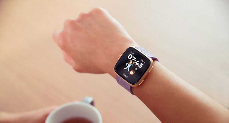 Hướng dẫn tạo mặt đồng hồ Bitmoji cho smartwatch Fitbit