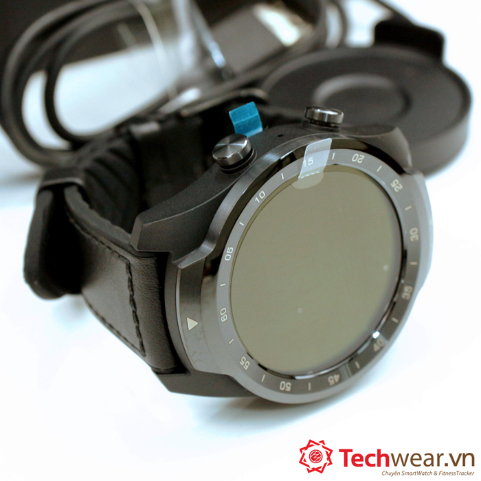 đồng hồ ticwatch pro