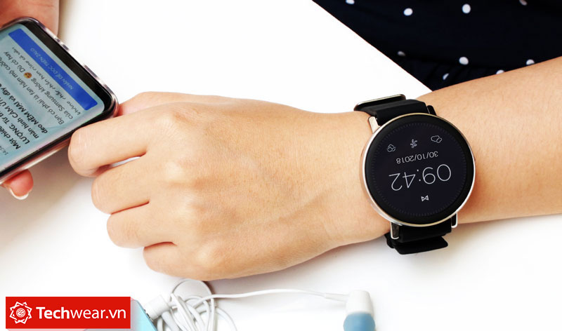 Cổ tay nhỏ nên đeo đồng hồ thông minh nào là đẹp nhất? | Techwear.VN