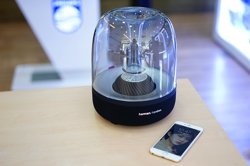 hình ảnh thực tế loa harman kardon aura