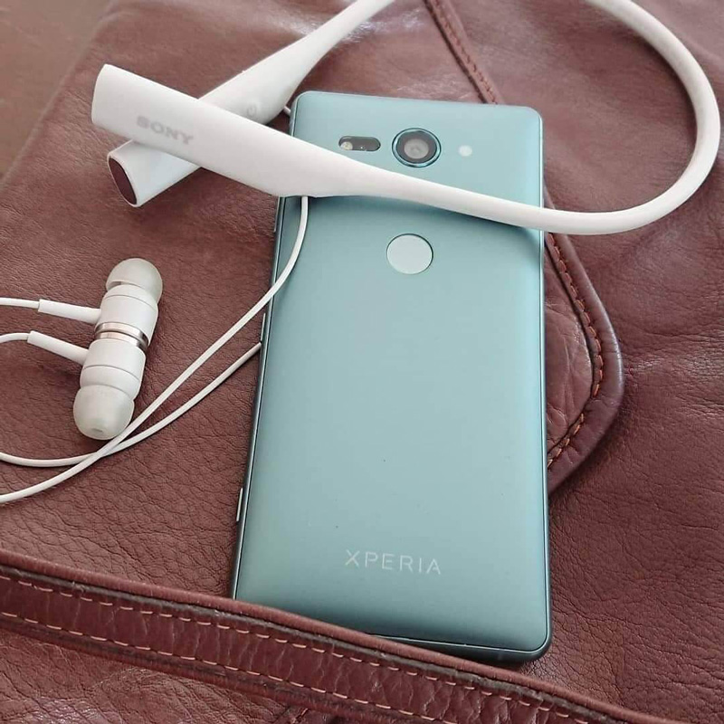 tai nghe Sony SBH90C