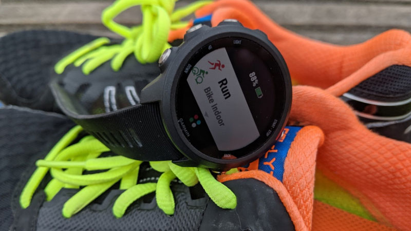 Top đồng hồ dành cho chạy bộ tốt nhất 2020 - Garmin Forerunner 245