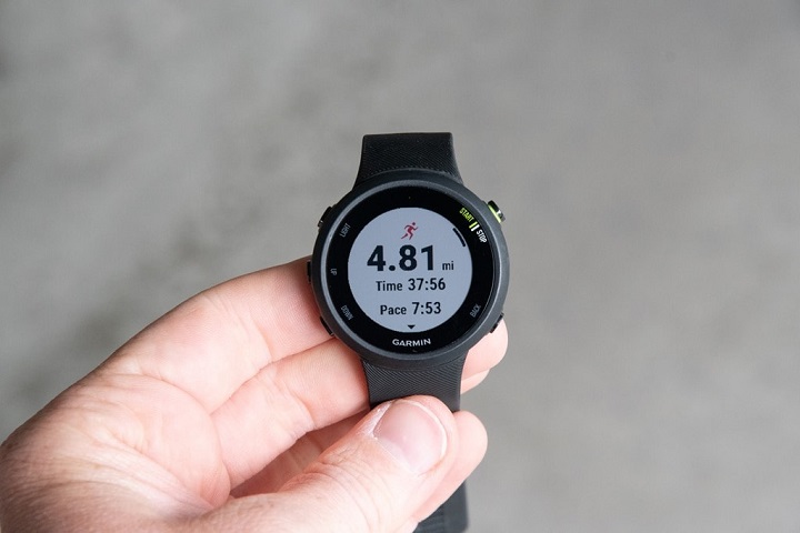 Đồng hồ Garmin Forerunner 45