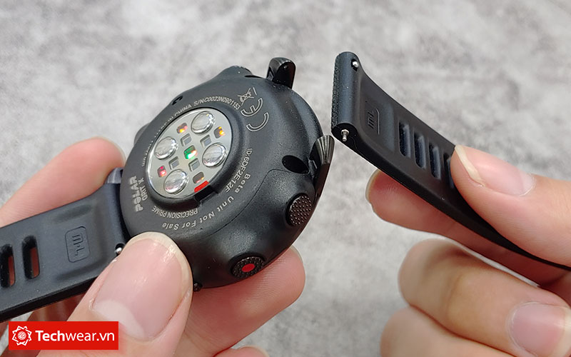 Thay dây Đồng hồ Polar Grit X
