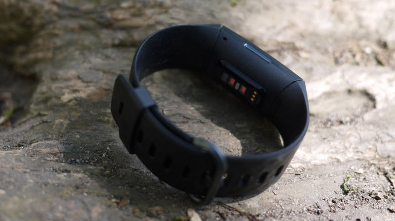 Fitbit Charge 4