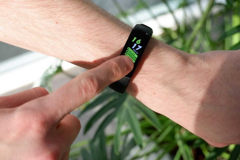 Vòng đeo tay thông minh Honor band 5