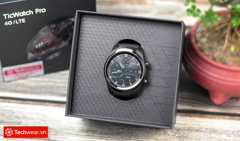 Đồng hồ thông minh Ticwatch Pro 4G/LTE