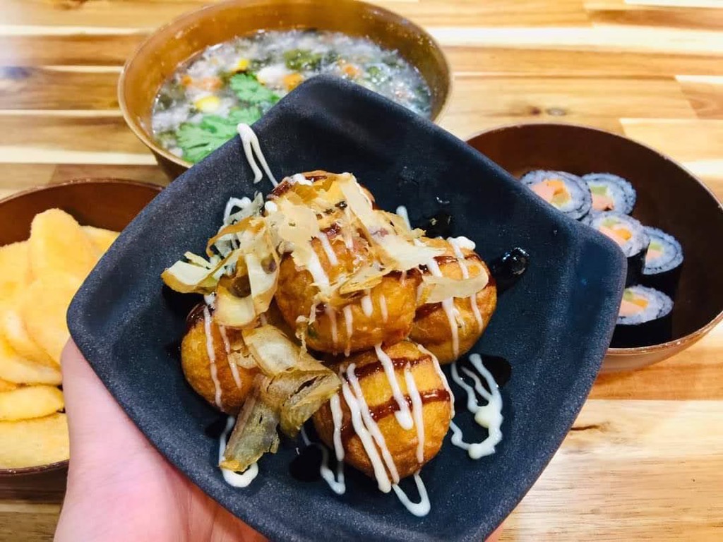 Bánh Bạch Tuộc (Takoyaki)