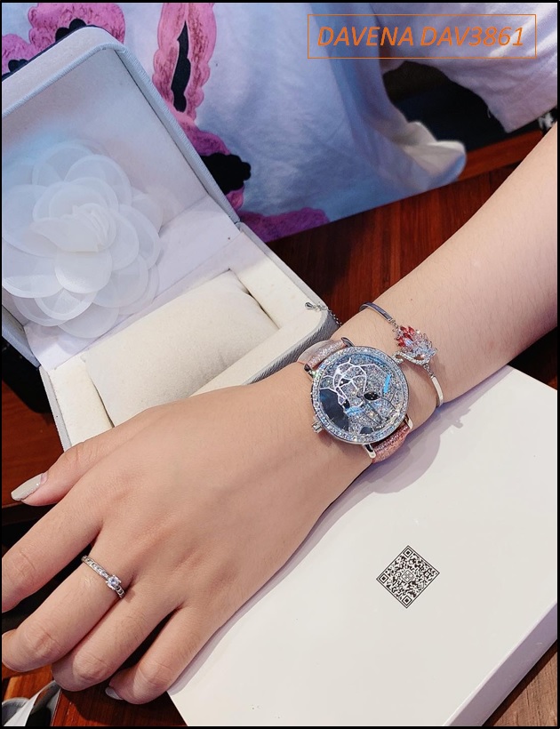 set-dong-ho-nu-davena-mat-bao-day-da-do-dinh-da-swarovski-vong-tay-thien-nga-dep-gia-re-timesstore-vn