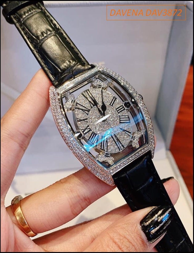 dong-ho-nu-davena-mat-oval-dinh-full-da-swarovski-day-da-den-mat-so-la-ma-dep-gia-re-timesstore-vn