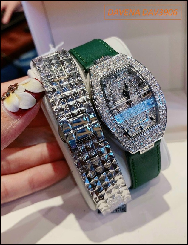 dong-ho-nu-davena-mat-oval-dinh-da-swarovski-silver-day-da-xanh-la-dep-gia-re-timesstore-vn