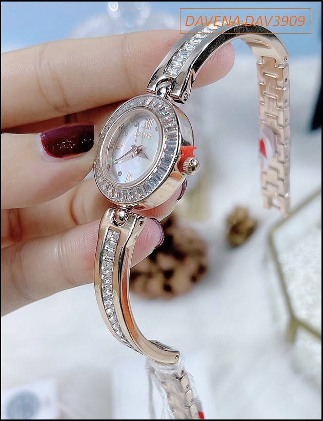 dong-ho-nu-davena-lac-tay-mat-tron-dinh-da-swarovski-rose-gold-dep-gia-re-timesstore-vn