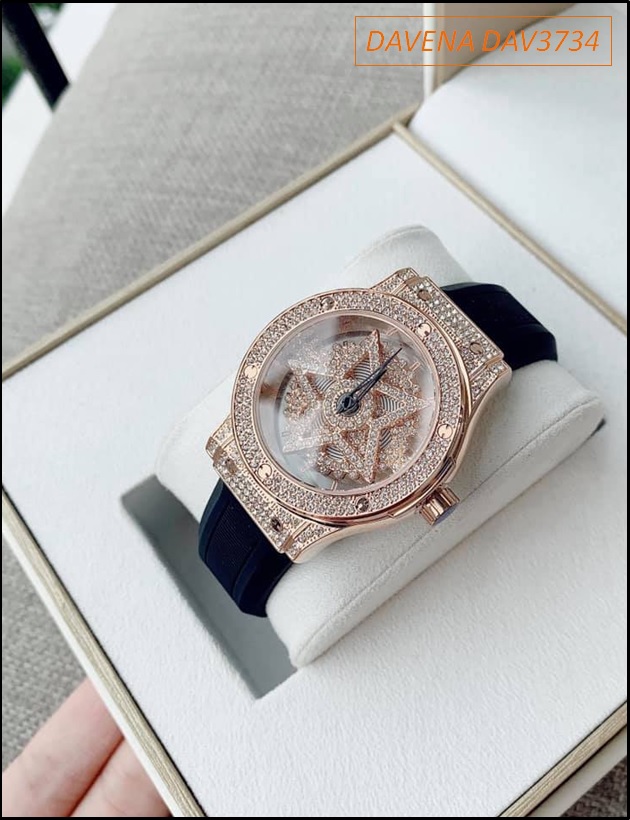 dong-ho-nu-davena-mat-xoay-ngoi-sao-5-canh-da-swarovski-rose-gold-day-silicone-timesstore-vn