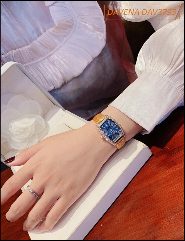 dong-ho-nu-davena-mat-xanh-oval-dinh-da-swarovski-rose-gold-day-da-cam-gia-re-timesstore-vn