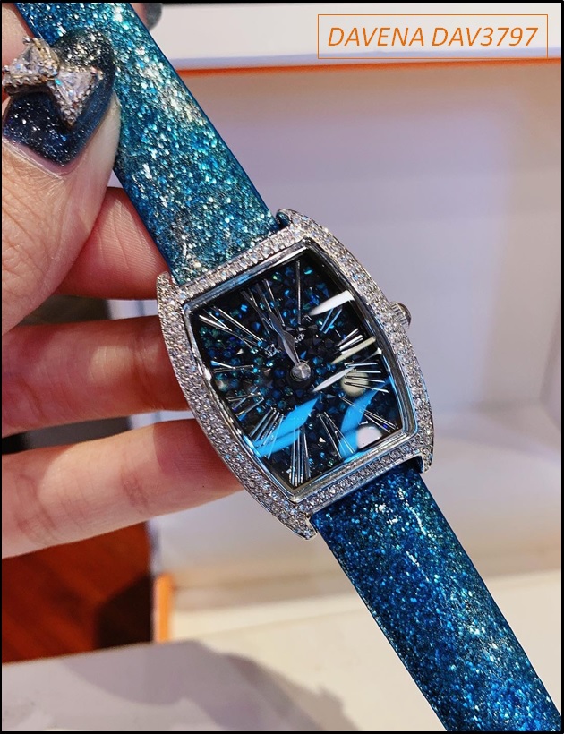 dong-ho-nu-davena-mat-xanh-oval-dinh-da-swarovski-silver-day-da-nhu-xanh-gia-re-timesstore-vn