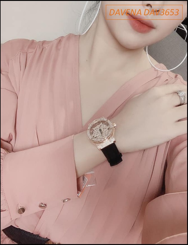 dong-ho-nu-davena-ngoi-sao-5-canh-mat-xoay-silicone-swarovski-rose-gold-dep-gia-re-timesstore-vn