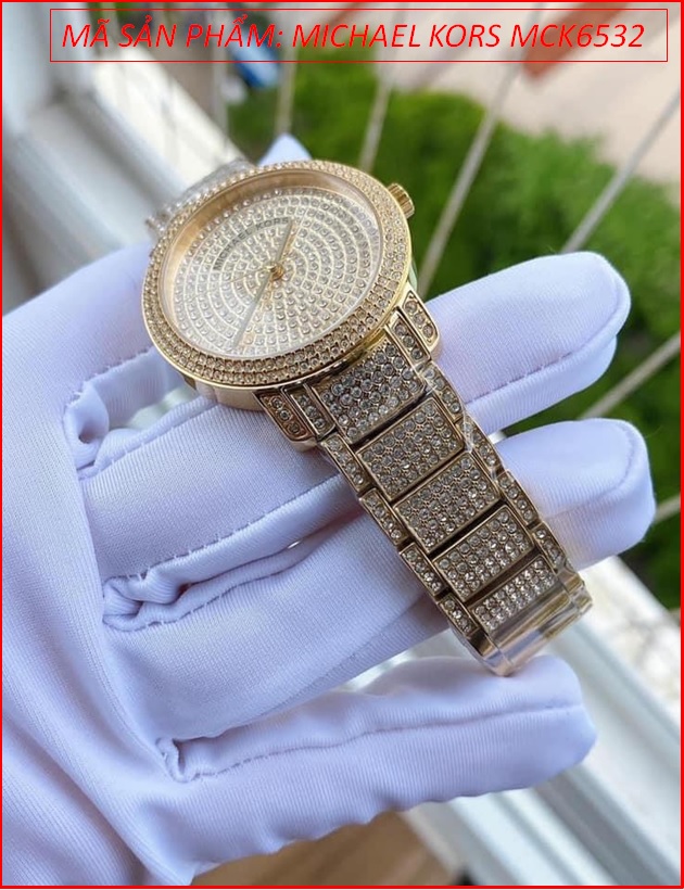 dong-ho-nu-michael-kors-mat-full-da-swarovski-day-vang-gold-timesstore-vn