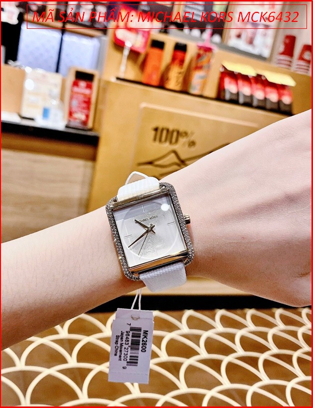 dong-ho-nu-michael-kors-mat-vuong-dinh-da-day-da-trang-timesstore-vn