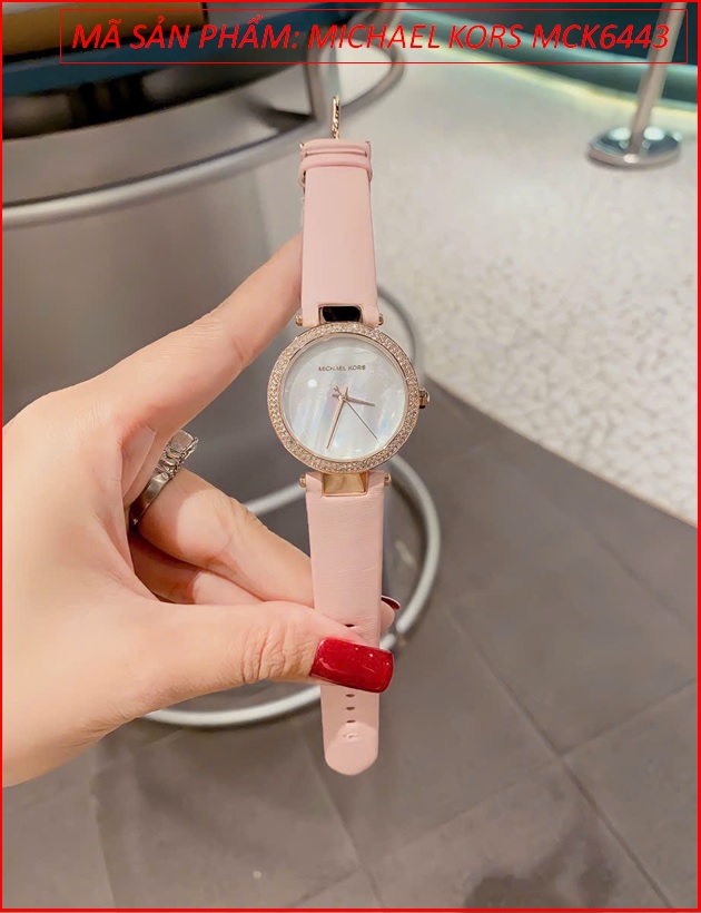 dong-ho-nu-michael-kors-mat-xa-cu-dinh-da-day-da-hong-timesstore-vn