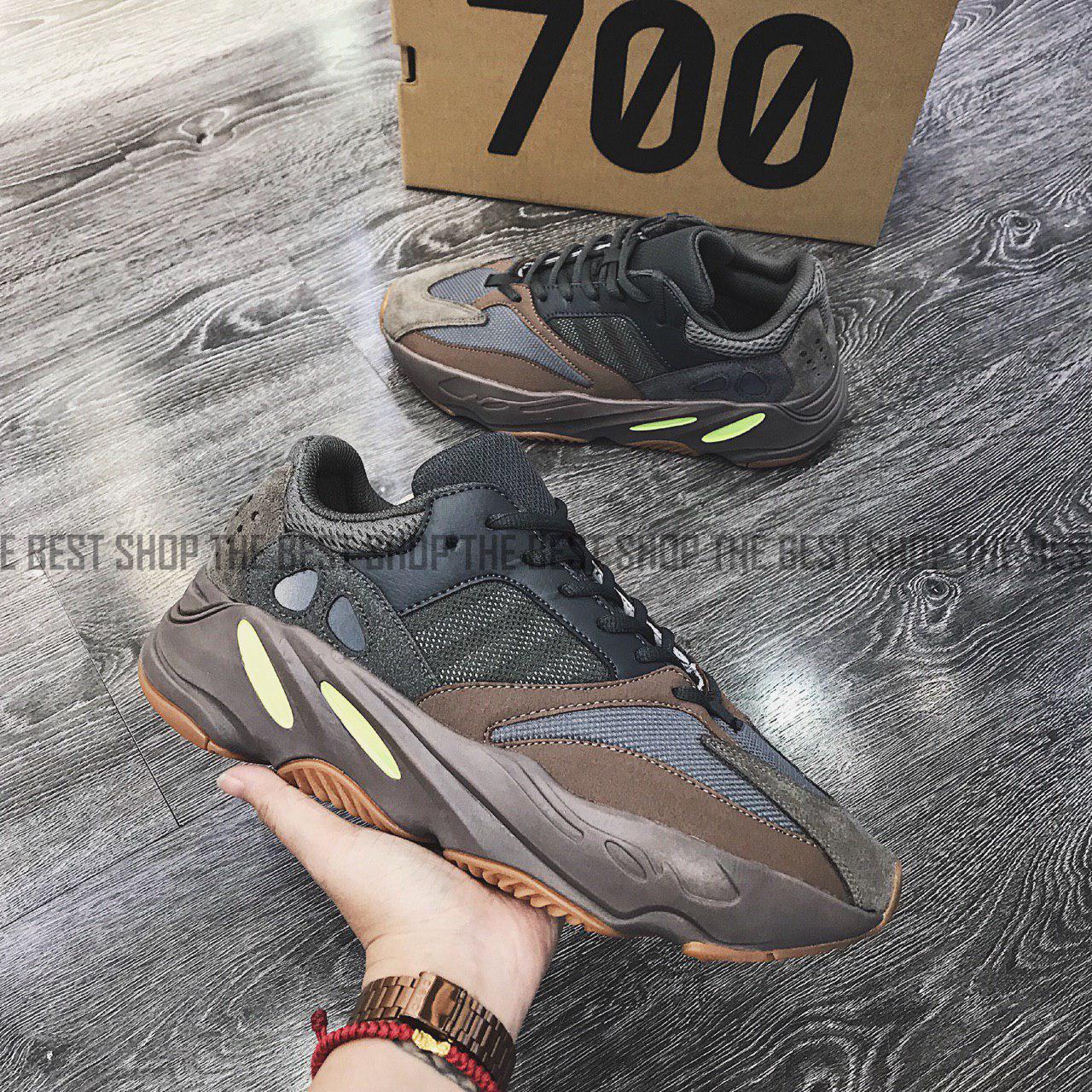 yeezy 700 sf