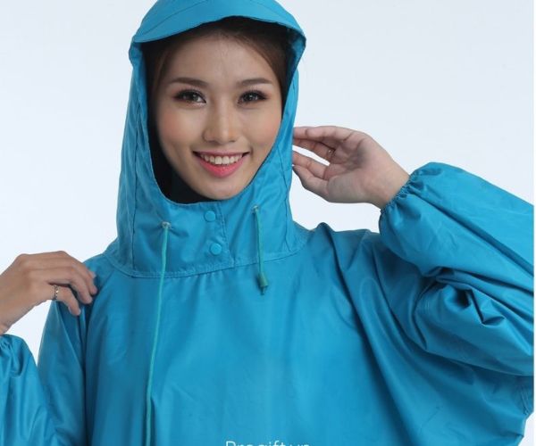 Áo mưa làm bằng vải nhựa PVC