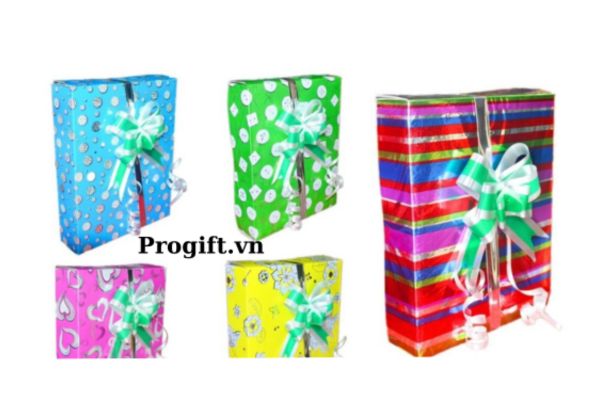 Các mẫu giấy kiếng gói quà tinh tế, đẹp mắt