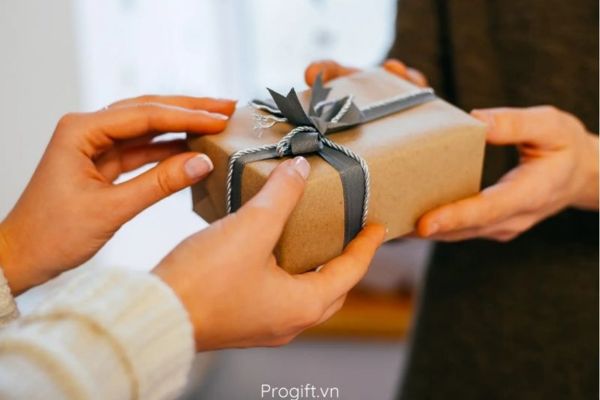 Lời Chúc Mừng Kinh Doanh - Khơi Dậy Động Lực và Niềm Tin Trong Doanh Nghiệp