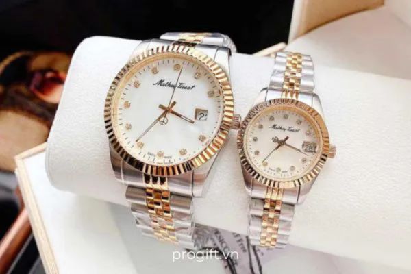 Quà tặng sếp nam thăng chức - đồng hồ đeo tay