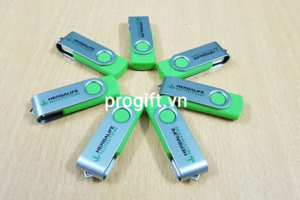 USB là món quà phù hợp với học sinh, sinh viên hoặc những người cần lưu trữ dữ liệu