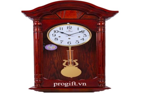 Đồng hồ treo tường hình vuông