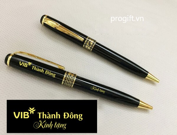 Chiếc bút làm quà tặng vừa đẹp, sang trọng và phù hợp với mọi đối tượng 