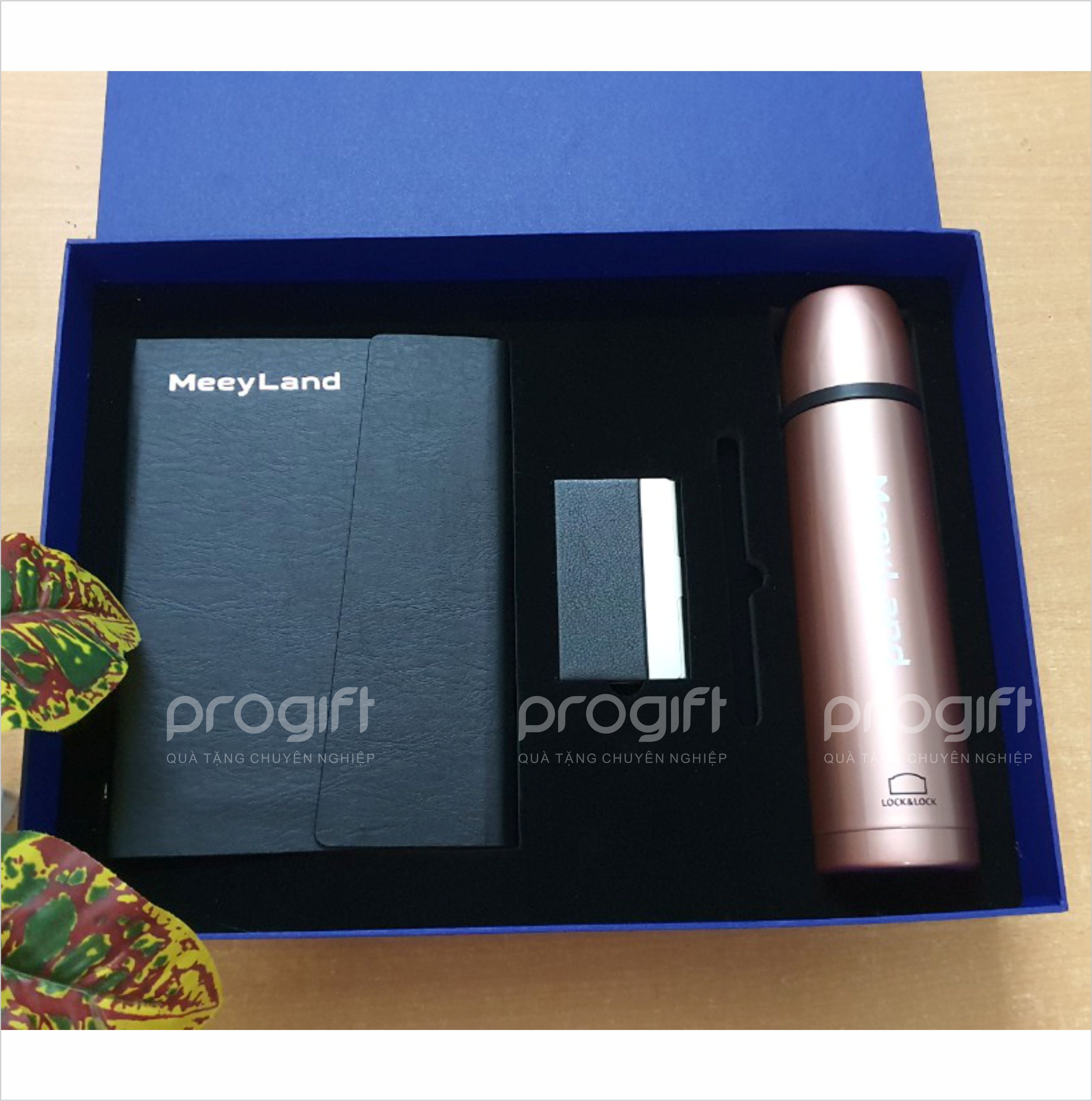 Mẫu hộp quà tặng thông thường