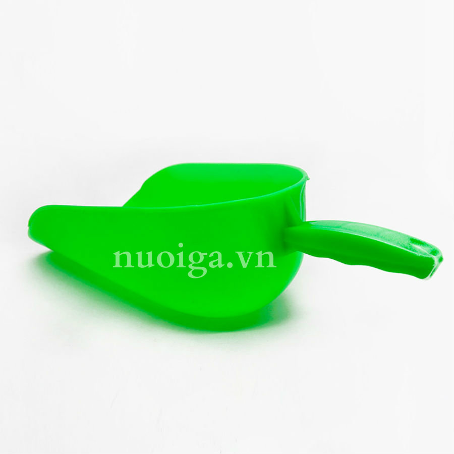 muôi xúc cám