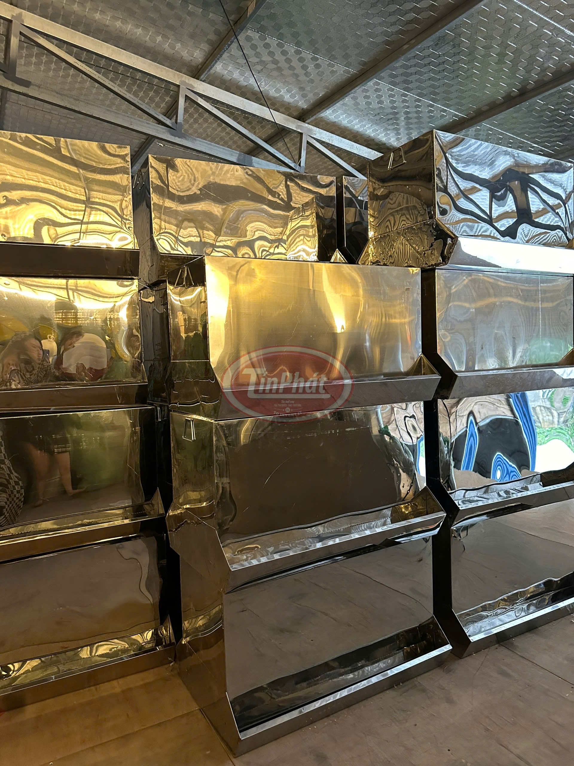 Máng Ăn Cho Vịt Inox – Giải Pháp Hoàn Hảo Cho Chăn Nuôi