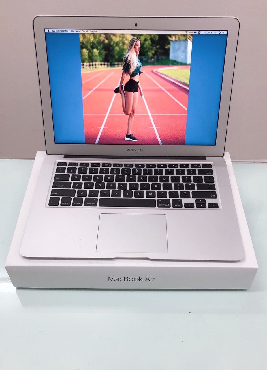 Macbook Air 2011 11inch MC968 Core i5/ 2GB/ 64GB | mayintanviet.com