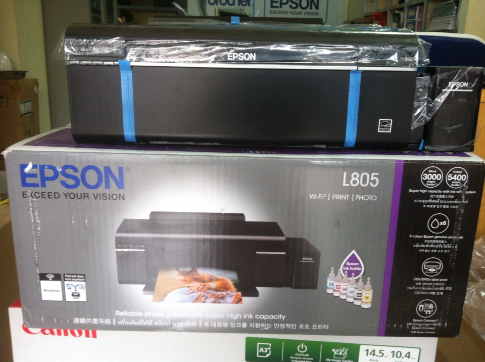 Máy in màu Epson L805 tặng 1 tập giấy ảnh Epson