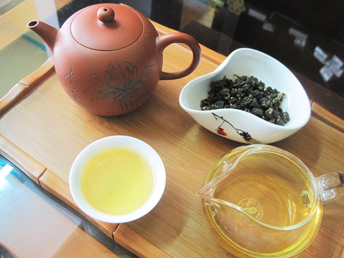 Các giống Oolong Đài Loan thường được trồng trên những ngọn núi cao hơn 1000m - Ảnh: Sưu tầm