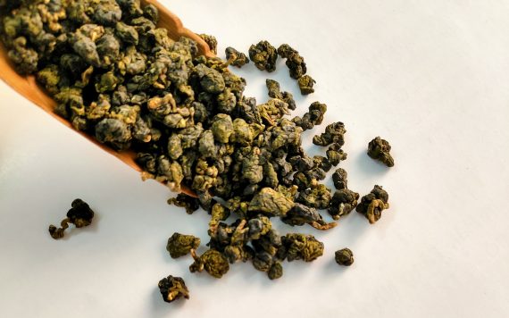 Điểm đặc biệt của Oolong Sữa là hương trà mang mùi sữa tự nhiên mà không qua phương pháp ướp hương - Ảnh: Sưu tầm