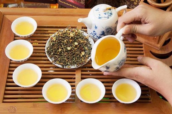 Trẻ em có nên uống trà sơn mật hồng sâm không?