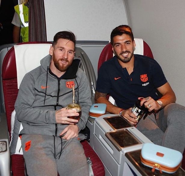 yerba mate Lionel Messi và Luis Suarez 