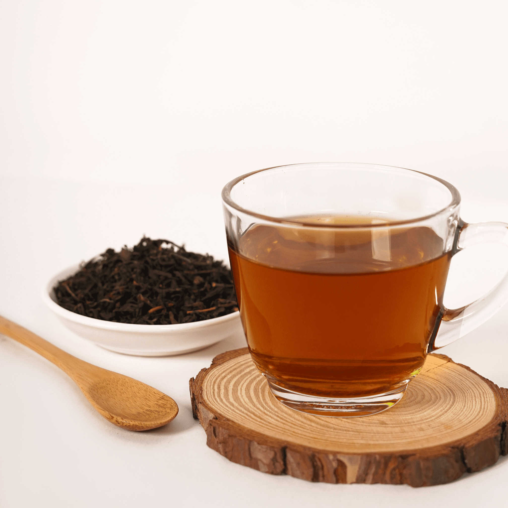 Tất cả các loại trà được làm từ cây Camellia sinensis đều có chứa caffein (Ảnh: sưu tầm)