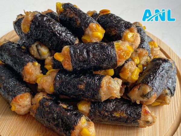 Ức gà cuộn rong biển