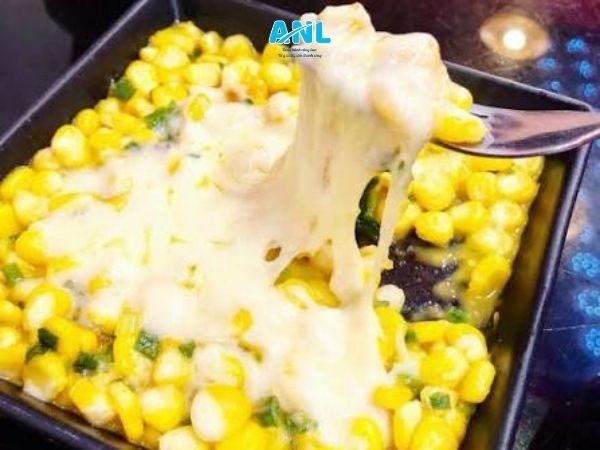 Tại sao bắp xào phô mai trứng muối lại cực "hot" trong menu ăn vặt?