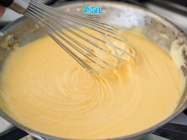 Nguyên nhân khiến sốt phô mai làm từ bột bị tách dầu và chảy nước