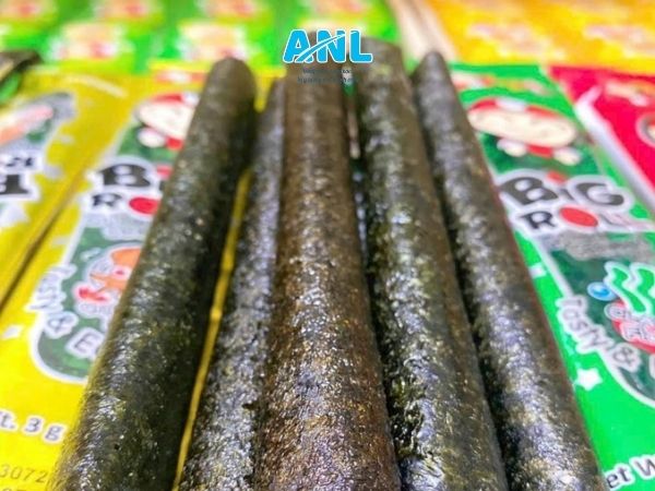 Rong biển cuộn tẩm vị hải sản