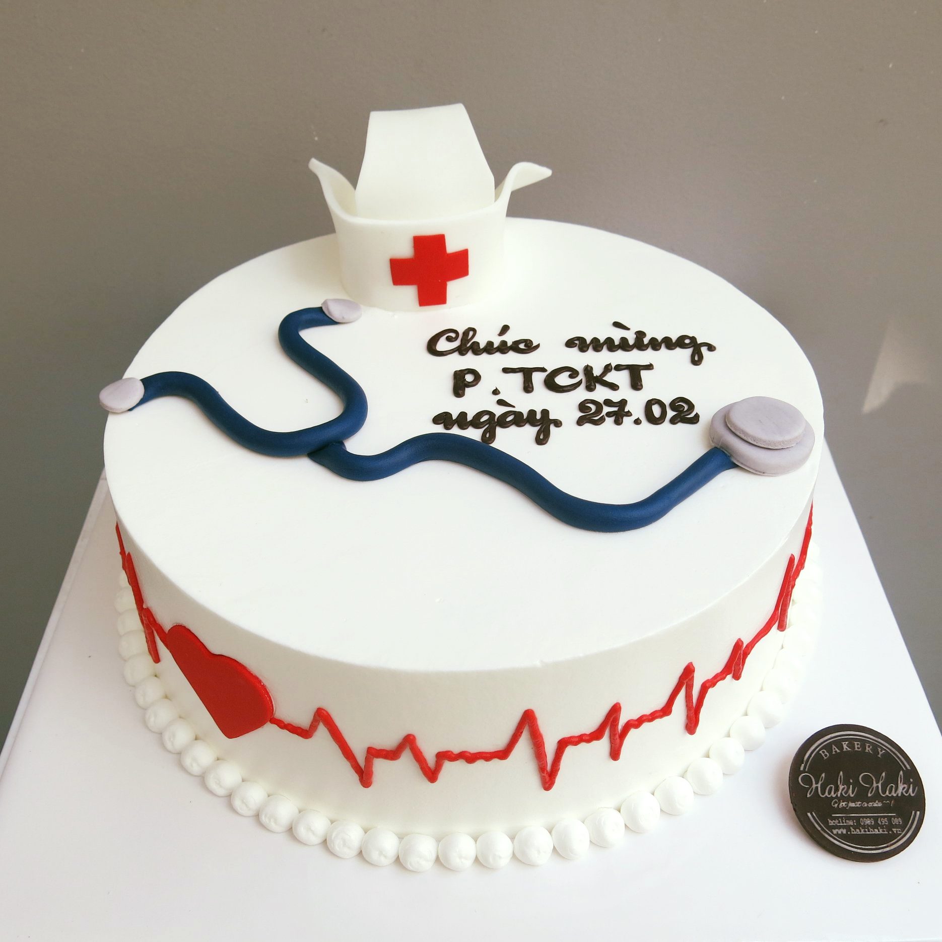 Bánh kem mừng ngày thầy thuốc VN