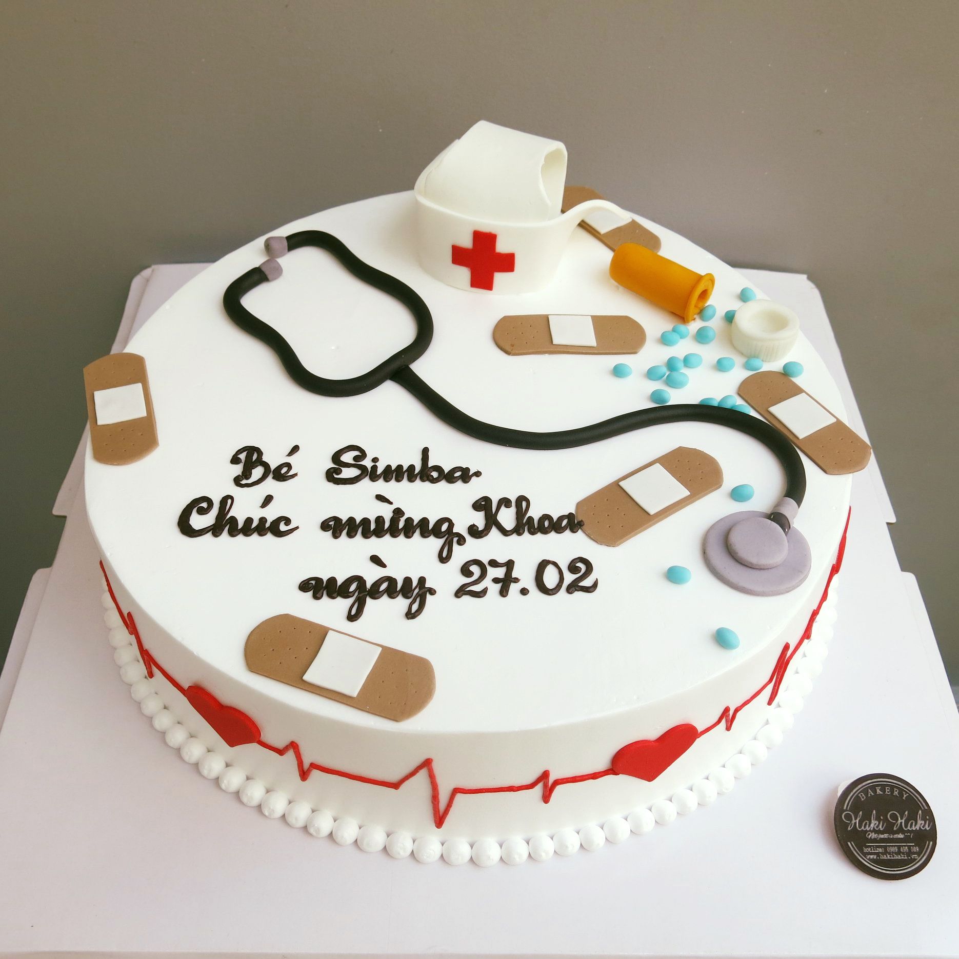 Bánh kem mừng ngày thầy thuốc VN