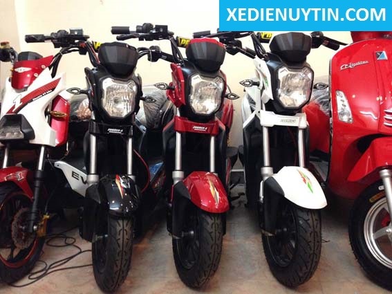 Xe máy điện Zoomer X4