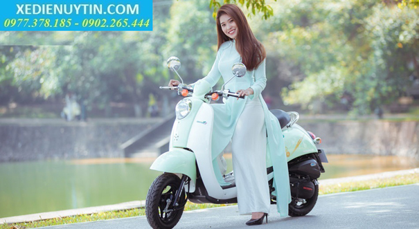 Xe ga 50cc Scoopy mầu trắng